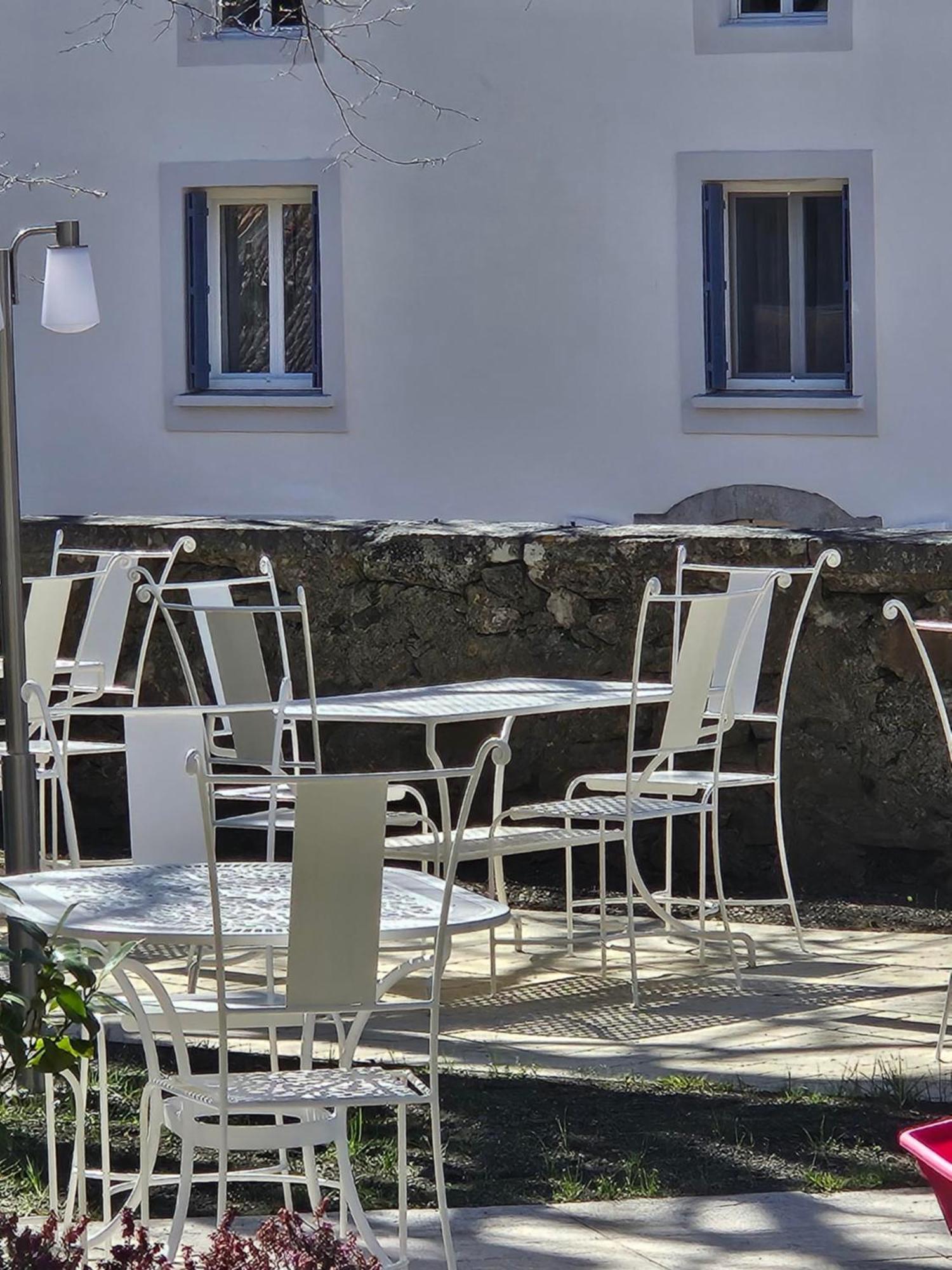 Logis Hostellerie Du Grand Duc Hotel Restaurant Gincla Экстерьер фото