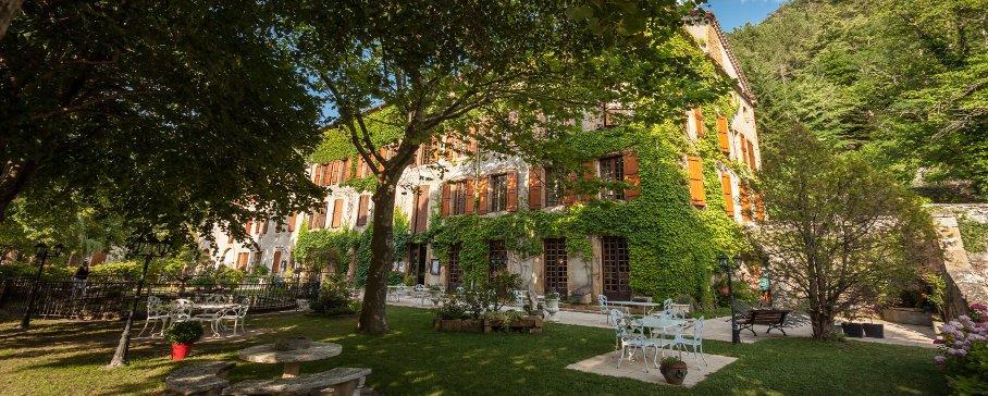 Logis Hostellerie Du Grand Duc Hotel Restaurant Gincla Экстерьер фото